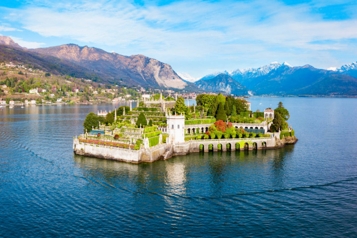 Lake Como and Lake Maggiore by Coach - 9 Days · Mistral Holidays